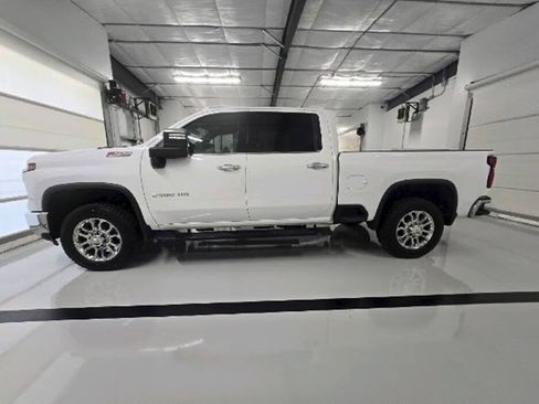 Used 2024 Chevrolet Silverado 2500 LTZ w/ LTZ Plus Package AWD/4WD image 6