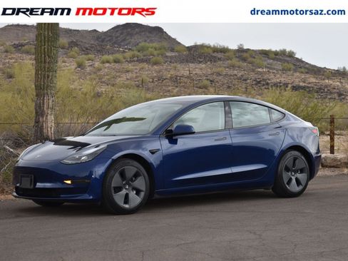Used 2023 Tesla Model 3 Standard Range RWD image 1