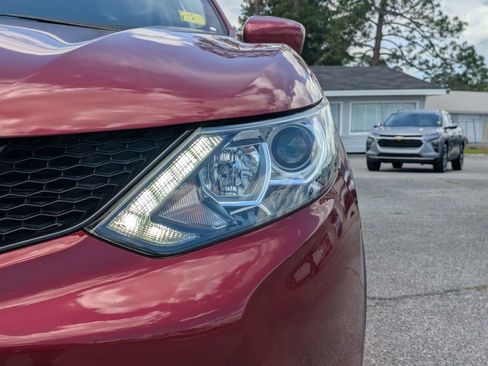 Used 2019 Nissan Rogue Sport S w/ Appearance Package AWD/4WD image 10