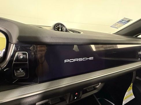 New 2025 Porsche Cayenne Coupe image 31