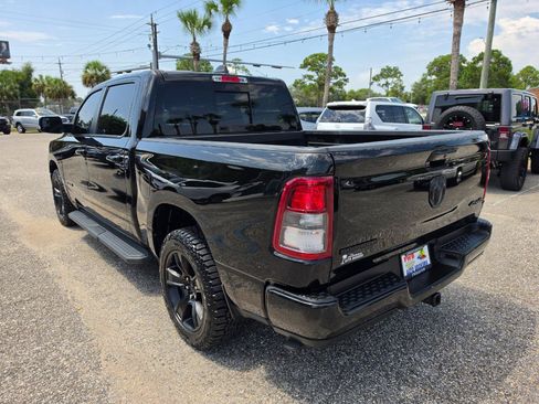 Used 2022 RAM 1500 Big Horn AWD/4WD image 3