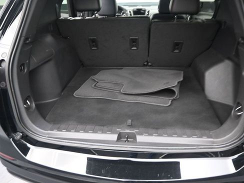 Used 2024 Chevrolet Equinox RS w/ RS Leather Package FWD image 13