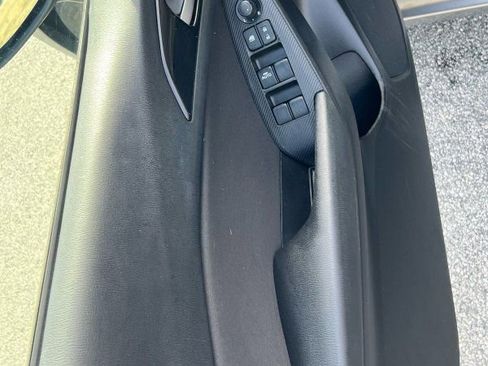 Used 2016 MAZDA MAZDA3 i Sport w/ Preferred Equipment Package image 10