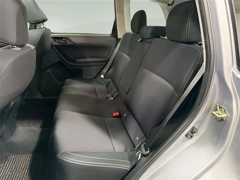 Used 2017 Subaru Forester 2.5i Premium image 30