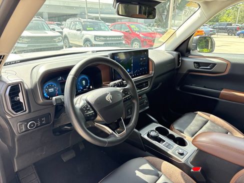 Certified 2025 Ford Bronco Sport Outer Banks w/ Outer Banks Tech Package+ AWD/4WD image 6