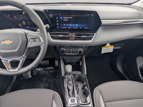 New 2025 Chevrolet TrailBlazer LT w/ LT Cold Weather Package AWD/4WD image 13