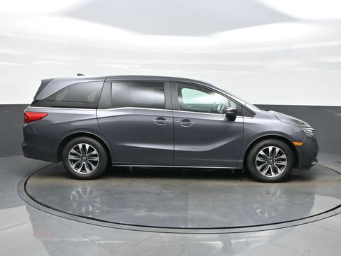Used 2023 Honda Odyssey EX-L image 7