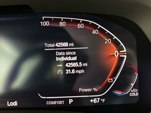 Certified 2023 BMW X6 xDrive40i w/ Executive Package image 31