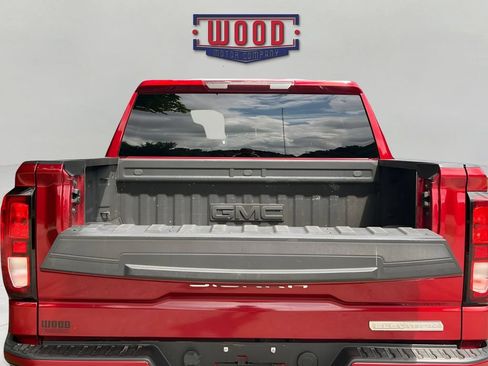 Used 2022 GMC Sierra 1500 Elevation w/ LPO, Elevation Black Package AWD/4WD image 6