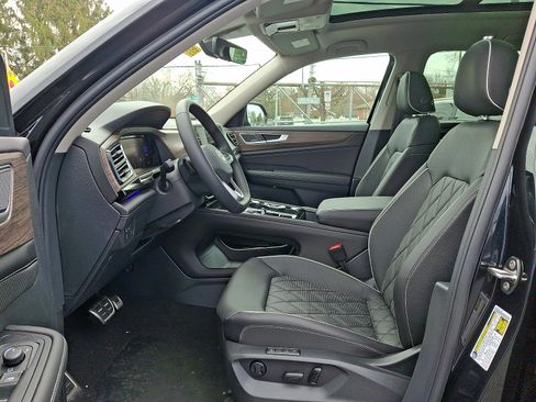 New 2026 Volkswagen Atlas SEL Premium R-Line AWD/4WD image 9