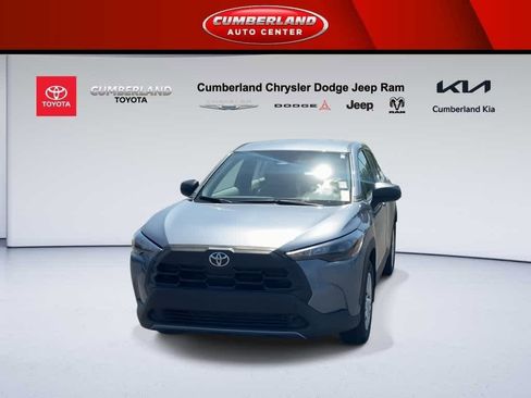 Used 2026 Toyota Corolla Cross L image 3