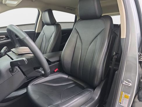 Certified 2022 Lincoln Nautilus Standard image 12