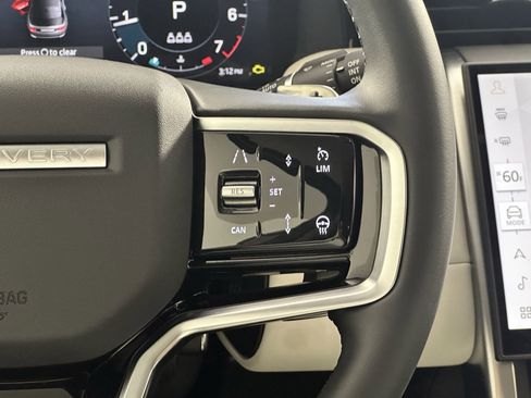 Certified 2025 Land Rover Discovery Sport S image 21