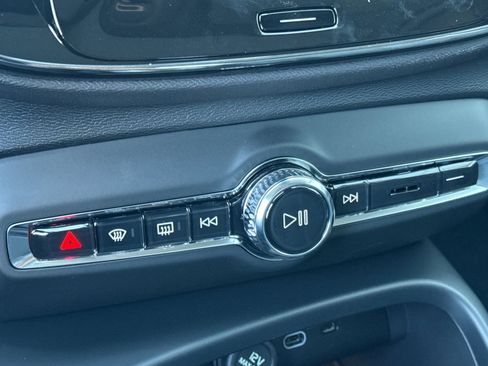 New 2026 Volvo XC40 B5 Core image 23