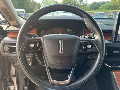Used 2020 Lincoln Aviator Reserve w/ Equipment Group 202A image 30