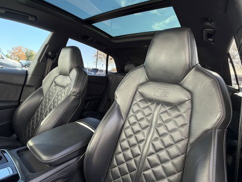 Used 2024 Audi SQ8 Premium Plus w/ Executive Package image 21
