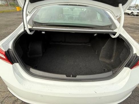 Used 2024 Chevrolet Malibu LT image 9