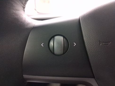 Used 2021 Tesla Model 3 Standard Range Plus image 19