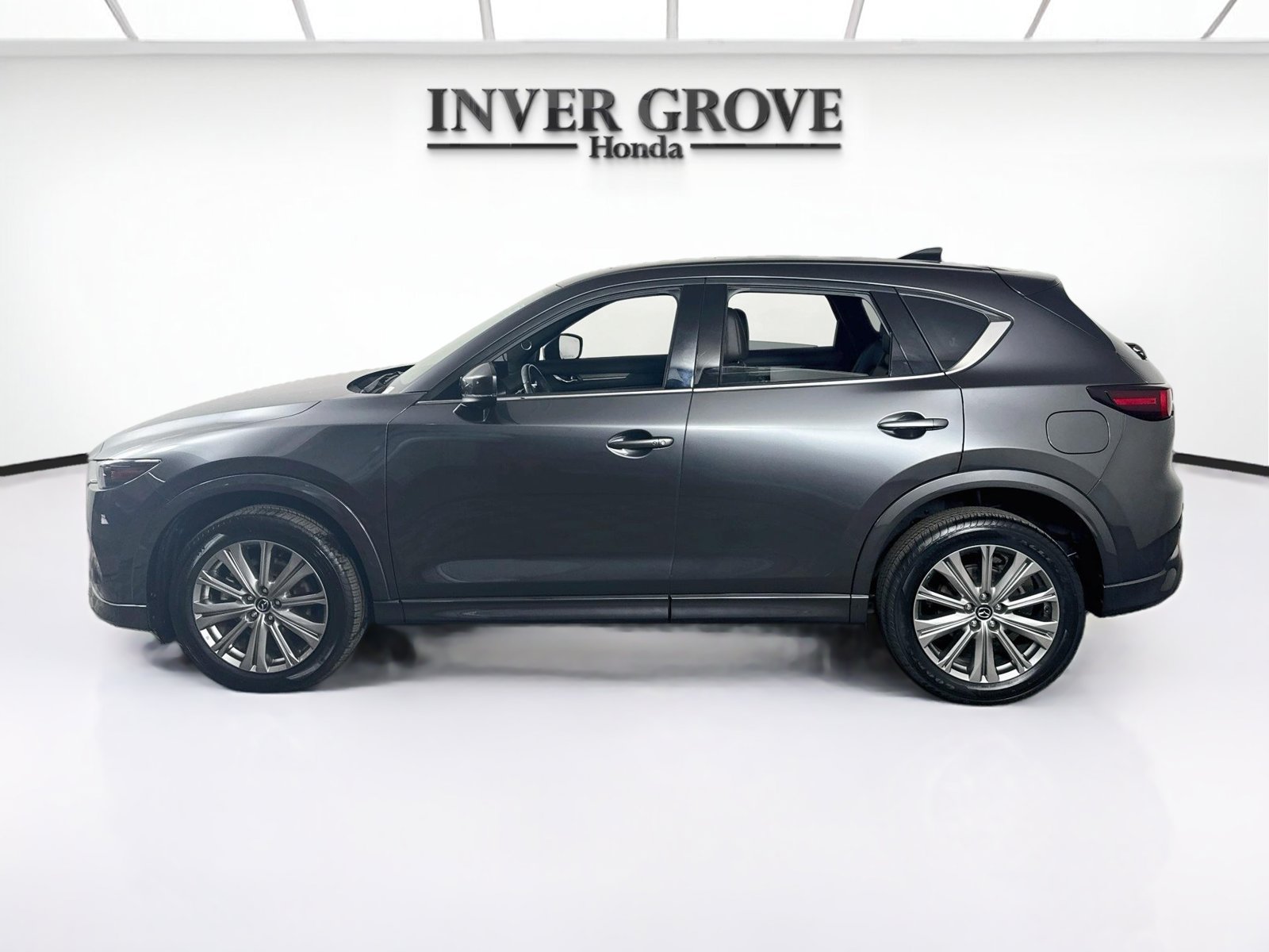 Used 2023 MAZDA CX-5 Signature AWD/4WD image 8