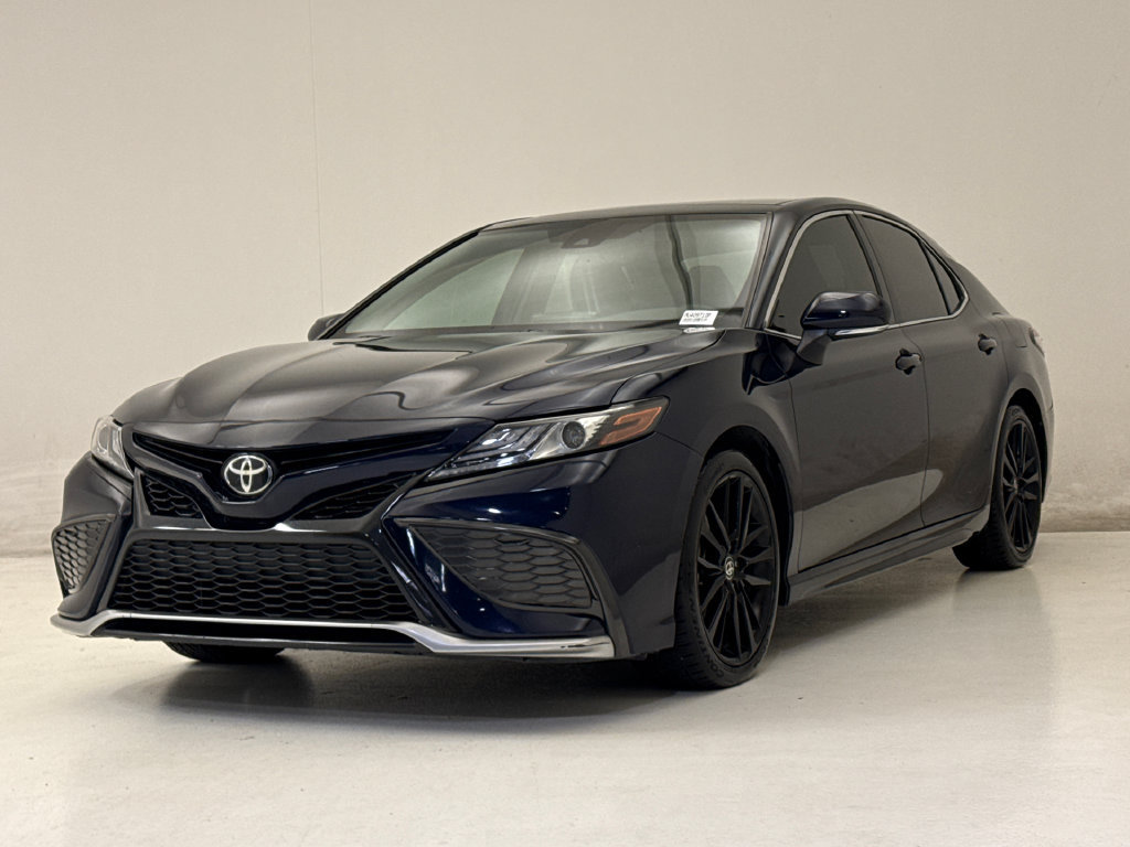 Used 2021 Toyota Camry XSE FWD image 2