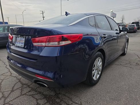 Used 2018 Kia Optima LX image 25