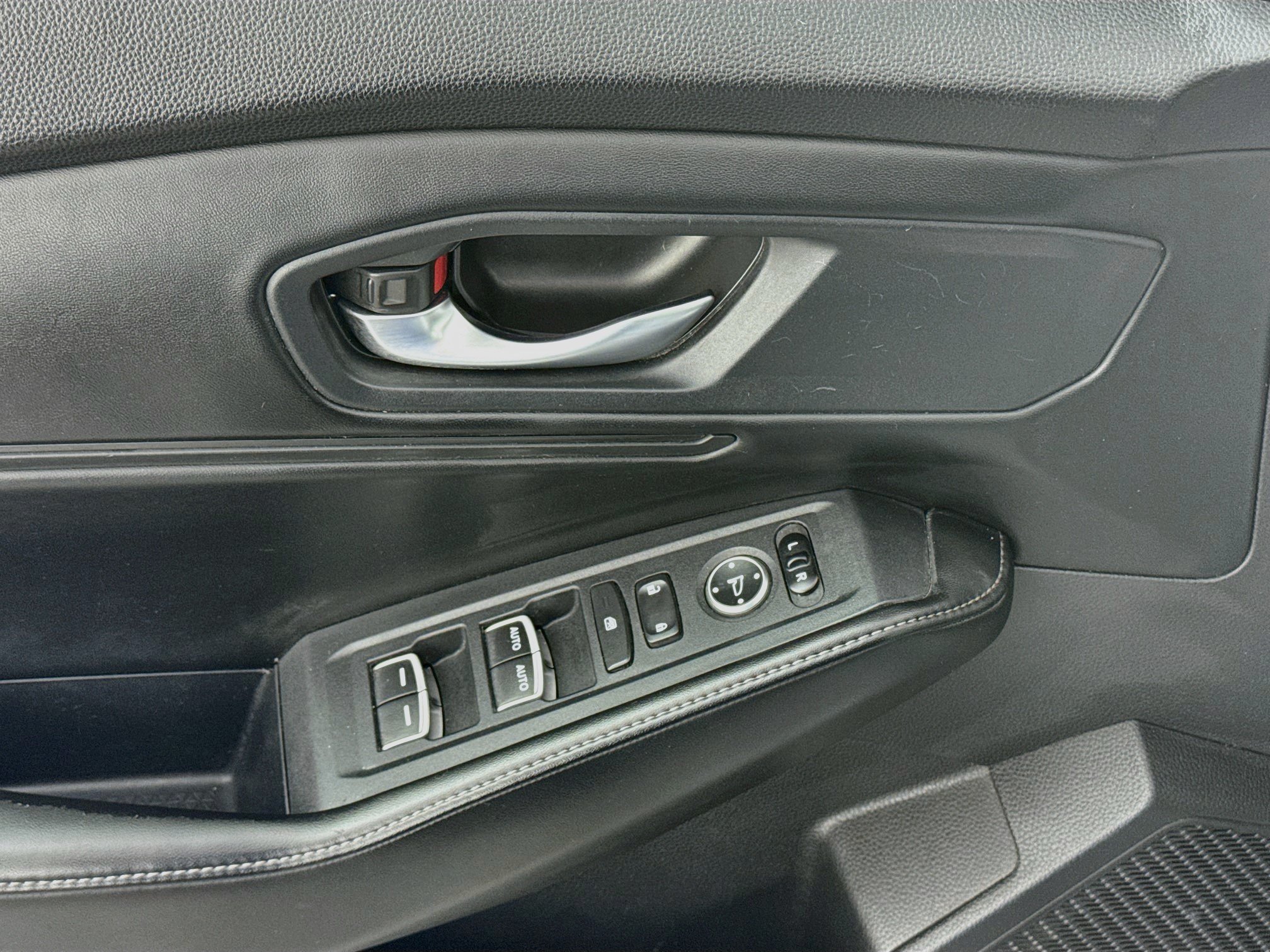 Used 2023 Honda Accord Sport image 16