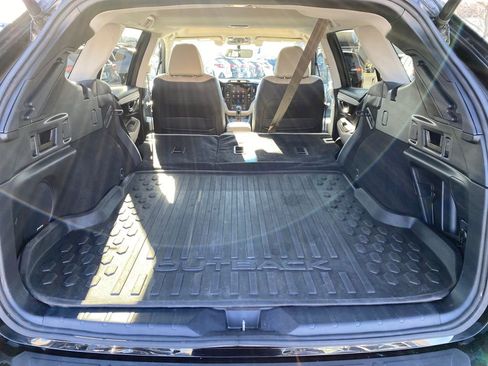 Used 2020 Subaru Outback Limited XT image 32
