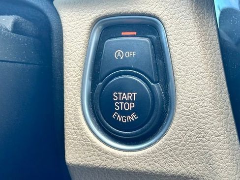 Used 2016 BMW 328i xDrive Sedan AWD/4WD image 14