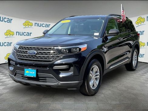 Used 2022 Ford Explorer XLT AWD/4WD image 3