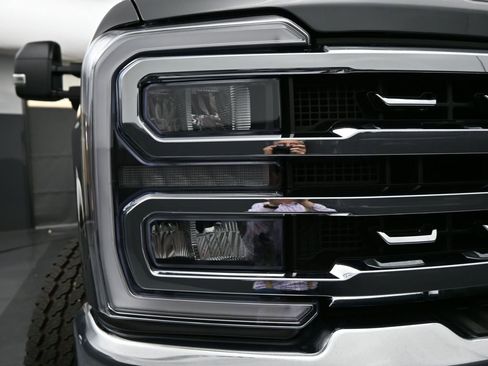 New 2026 Ford F350 Lariat w/ Lariat Ultimate Package image 13