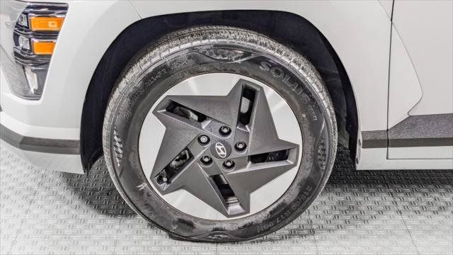 Used 2024 Hyundai Kona SEL FWD image 33