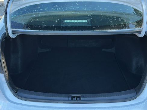 Used 2022 Toyota Corolla LE image 6