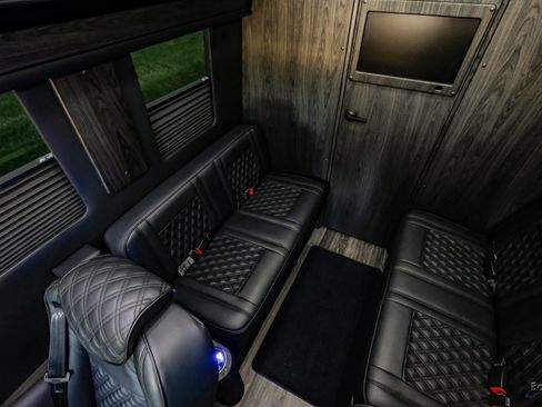 Used 2025 Mercedes-Benz Sprinter 3500 image 95