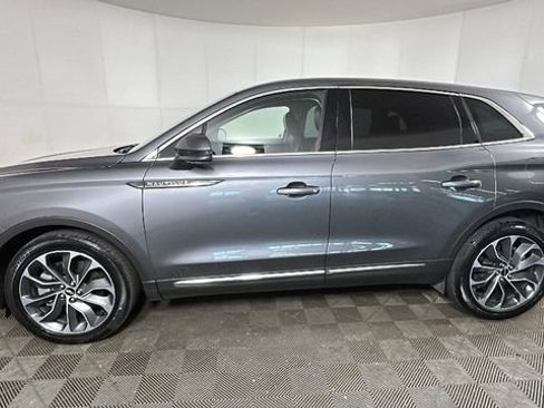 Used 2022 Lincoln Nautilus Reserve w/ Equipment Group 201A AWD/4WD image 6