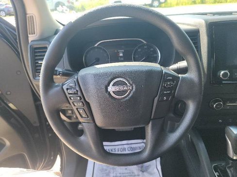 Used 2022 Nissan Frontier S w/ Technology Package RWD image 19