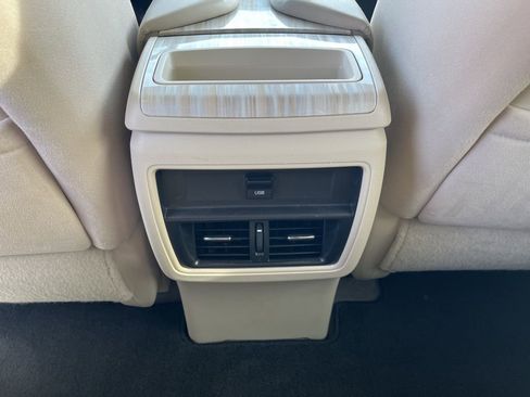 Used 2017 Nissan Murano SV image 31