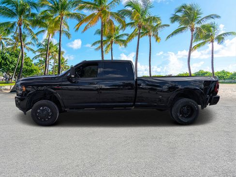 Used 2022 RAM 3500 Limited image 6