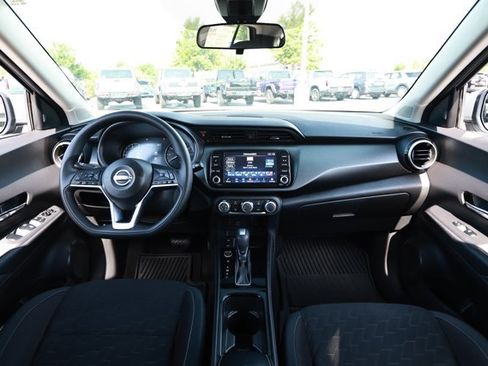 Used 2023 Nissan Kicks SV w/ Exterior Package FWD image 27