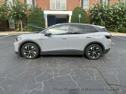 Used 2021 Volkswagen ID.4 Pro S RWD image 4