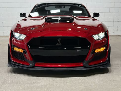 Used 2020 Ford Mustang Shelby GT500 w/ Technology Package RWD image 8
