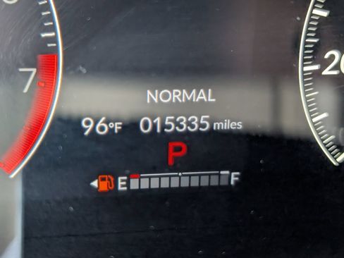 Used 2025 Honda HR-V EX-L image 17