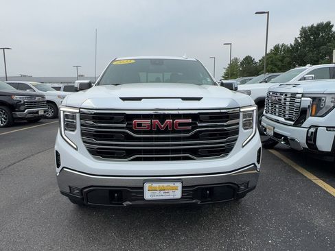Certified 2022 GMC Sierra 1500 SLT w/ SLT Convenience Package AWD/4WD image 9