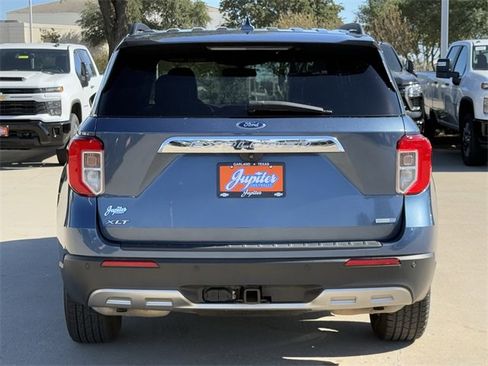 Used 2020 Ford Explorer XLT w/ Equipment Group 202A image 5