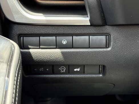 Certified 2026 Nissan Rogue SV AWD/4WD image 19