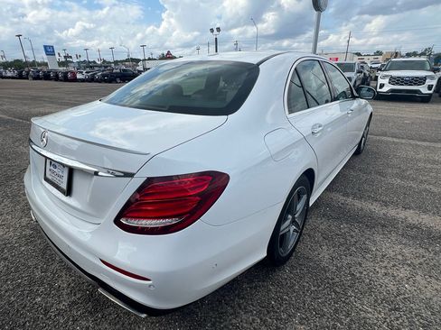 Used 2018 Mercedes-Benz E 300 image 9
