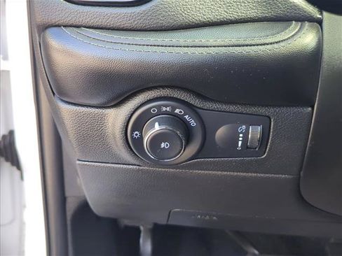 Used 2021 Dodge Durango SXT RWD image 15