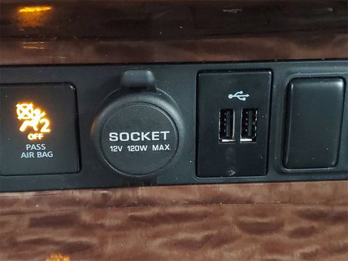 Used 2020 Nissan Armada SL w/ Premium Package image 22