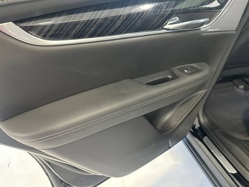 Certified 2024 Cadillac XT6 Premium Luxury AWD/4WD image 25