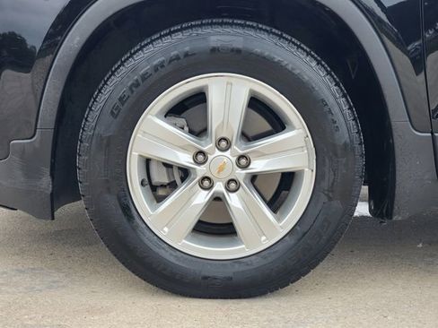Certified 2021 Chevrolet Trax LS w/ Tint and Cruise Package FWD image 9