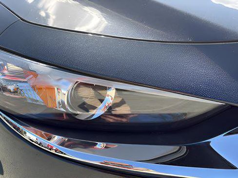 Used 2025 MAZDA MAZDA3 s image 11